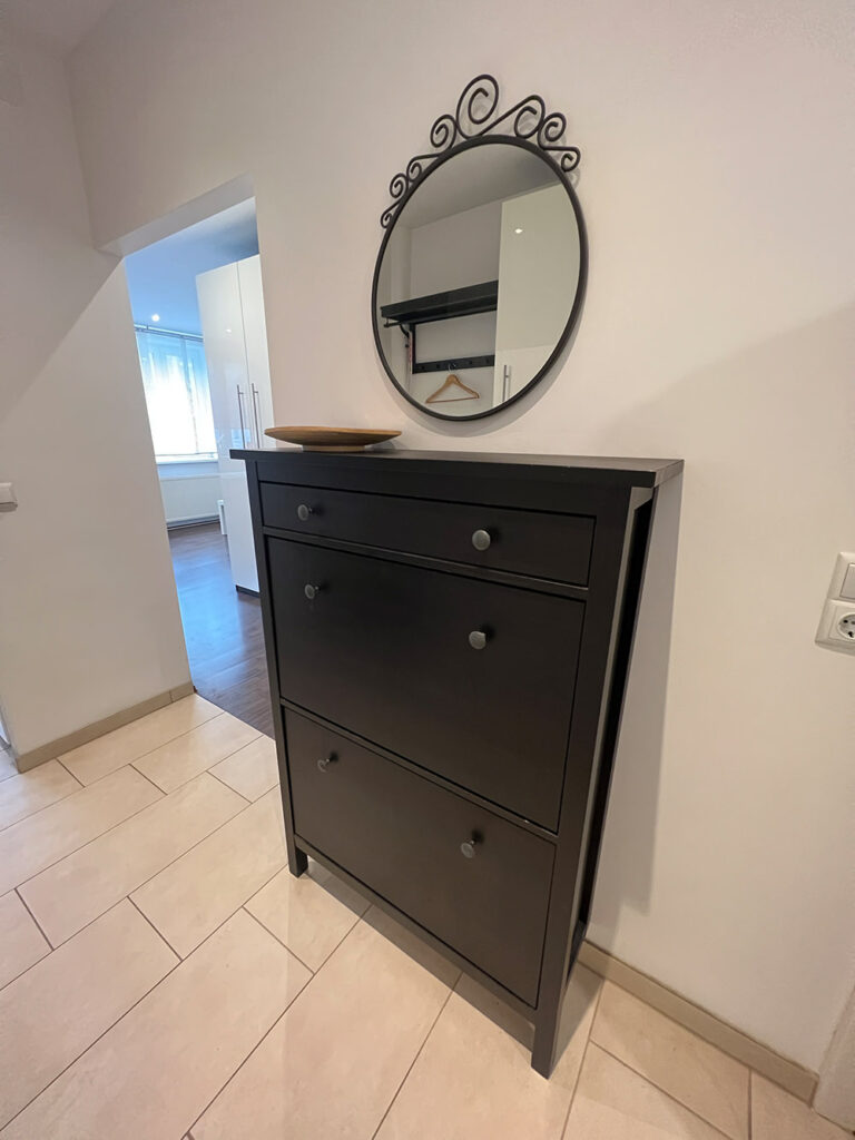 Vorzimmer/
anteroom